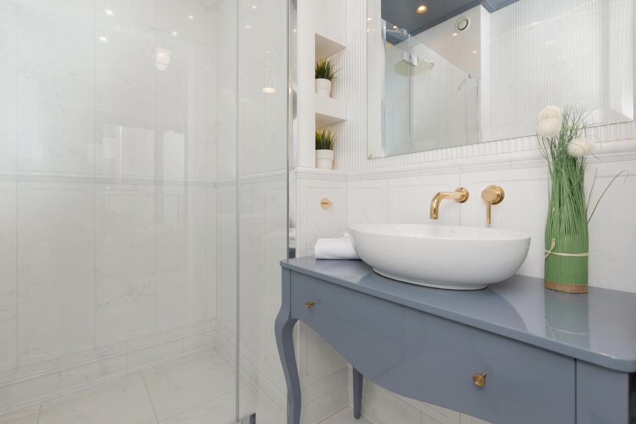 Apartments Warsaw Pawia By Noclegi Renters Екстер'єр фото